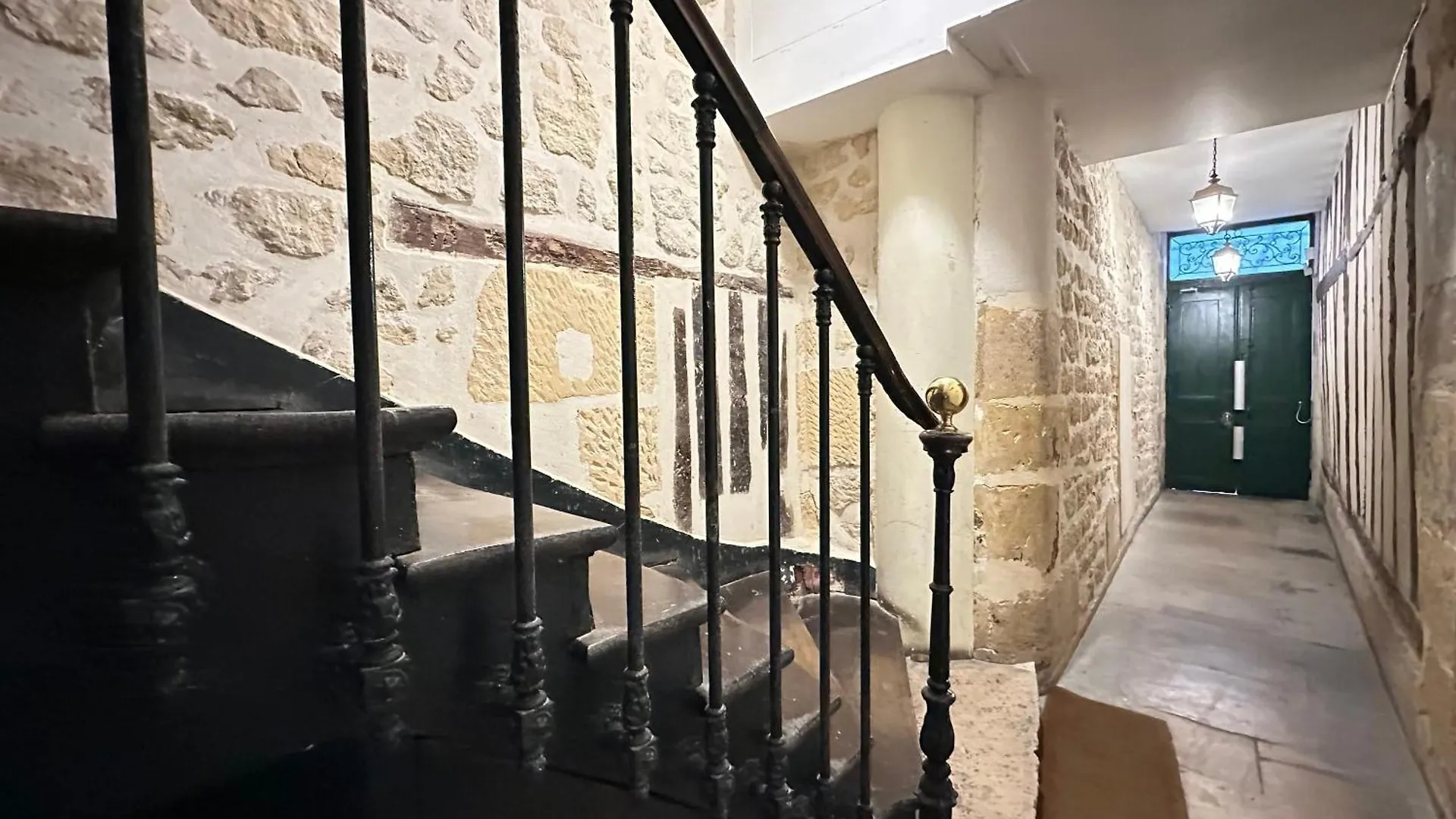 Apartment Spacious Studio In Saint-Germain-Des-Pres Paris