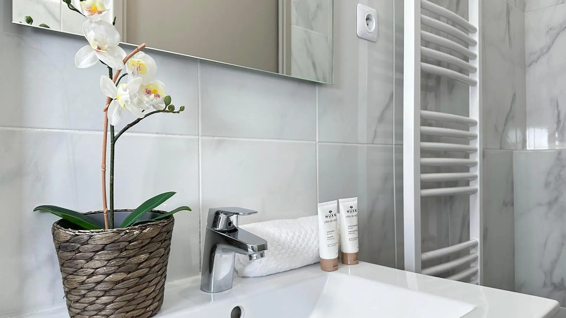 Spacious Studio In Saint-Germain-Des-Pres Paris France