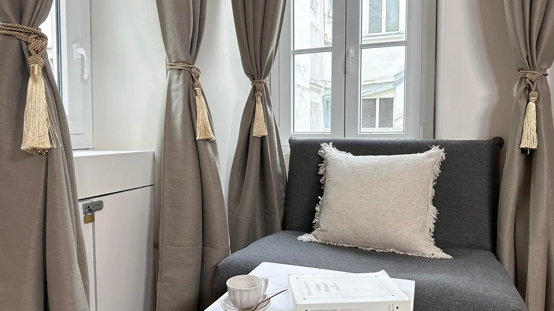 Spacious Studio In Saint-Germain-Des-Pres Paris 0*,