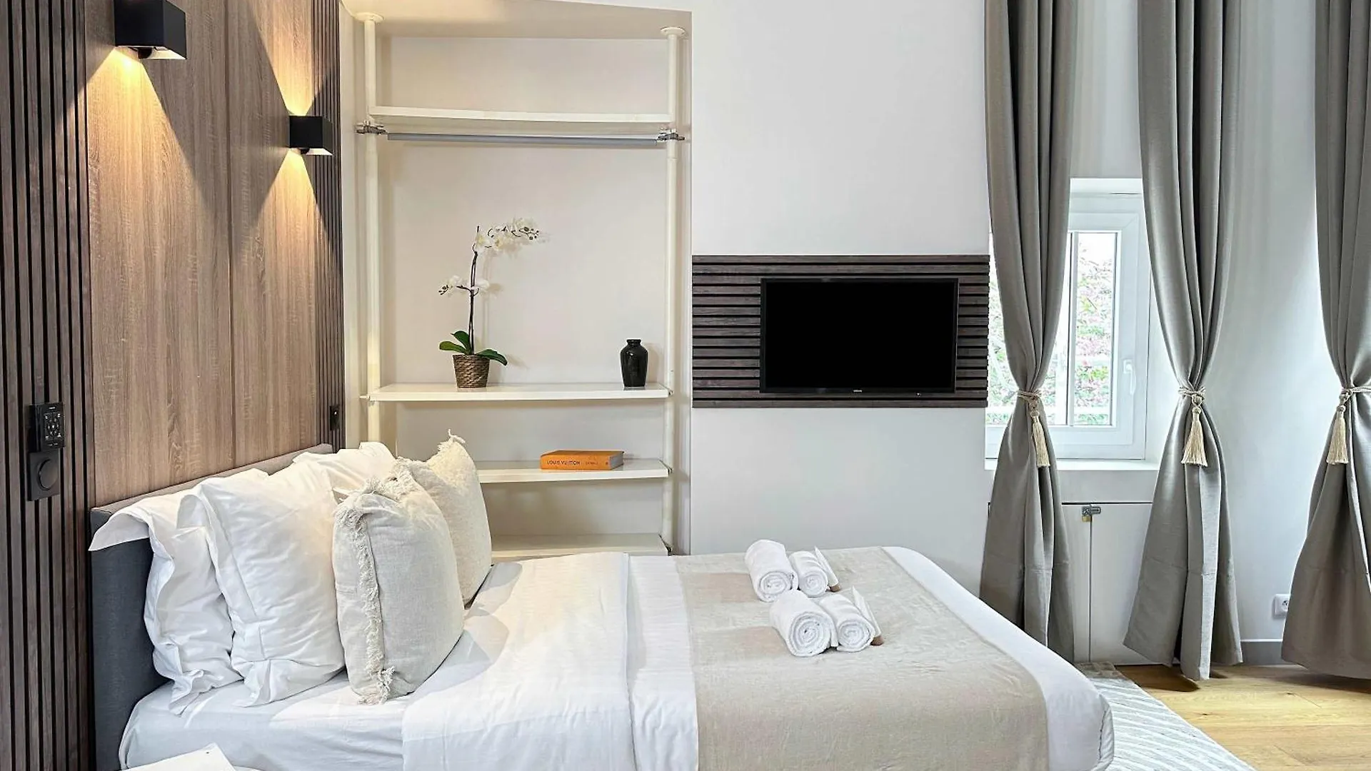 Apartment Spacious Studio In Saint-Germain-Des-Pres Paris